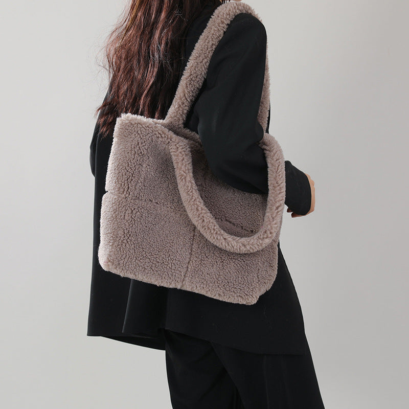 BLACK FRIDAY SALE︱Serena Cozy Plush Tote