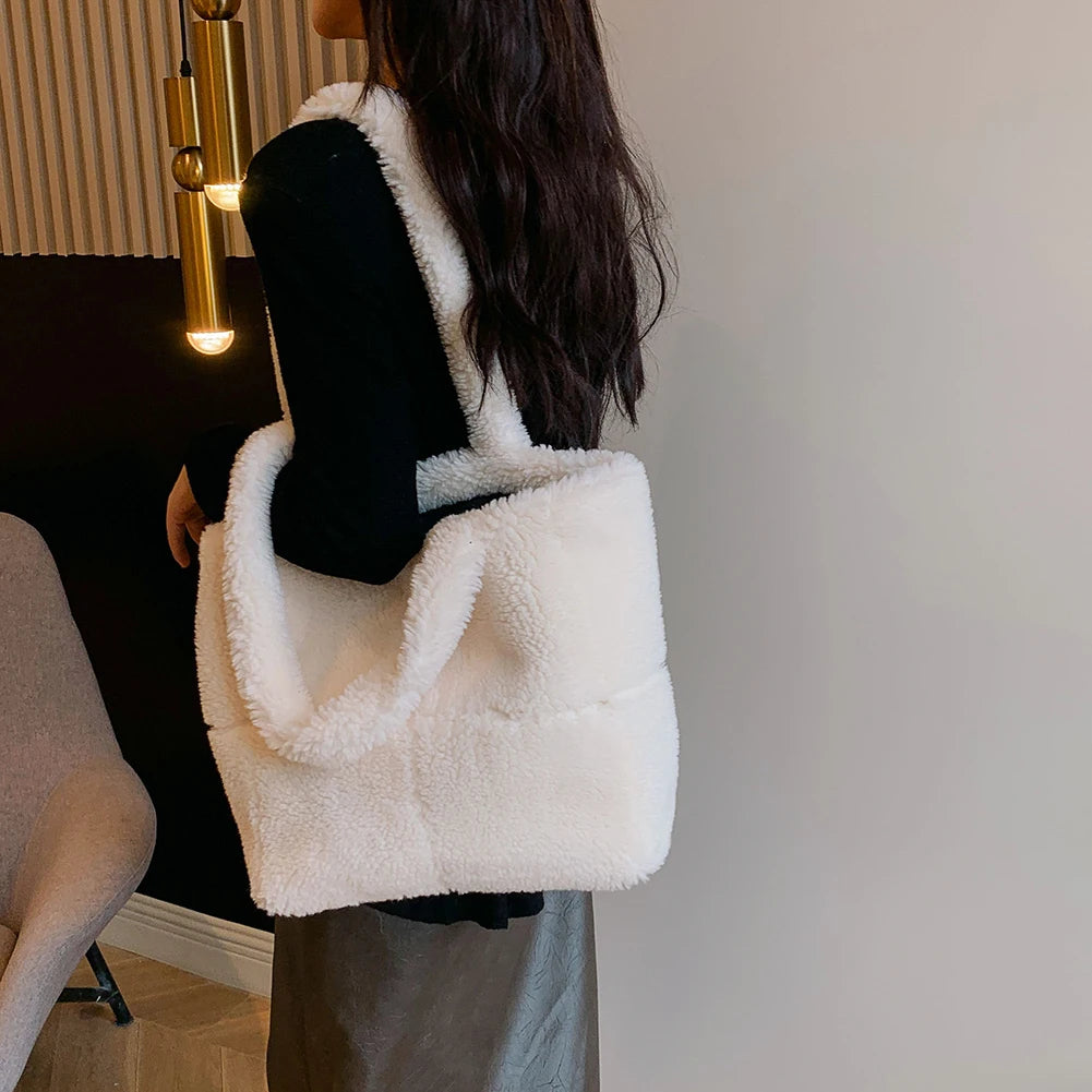 BLACK FRIDAY SALE︱Serena Cozy Plush Tote